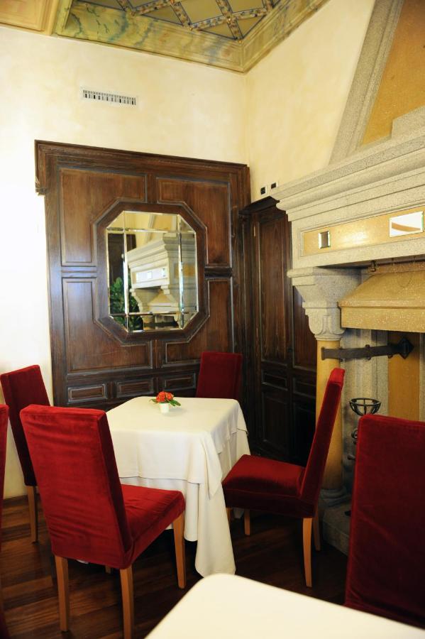 Dimora Del Barone Hotel Romagnano Sesia Bagian luar foto