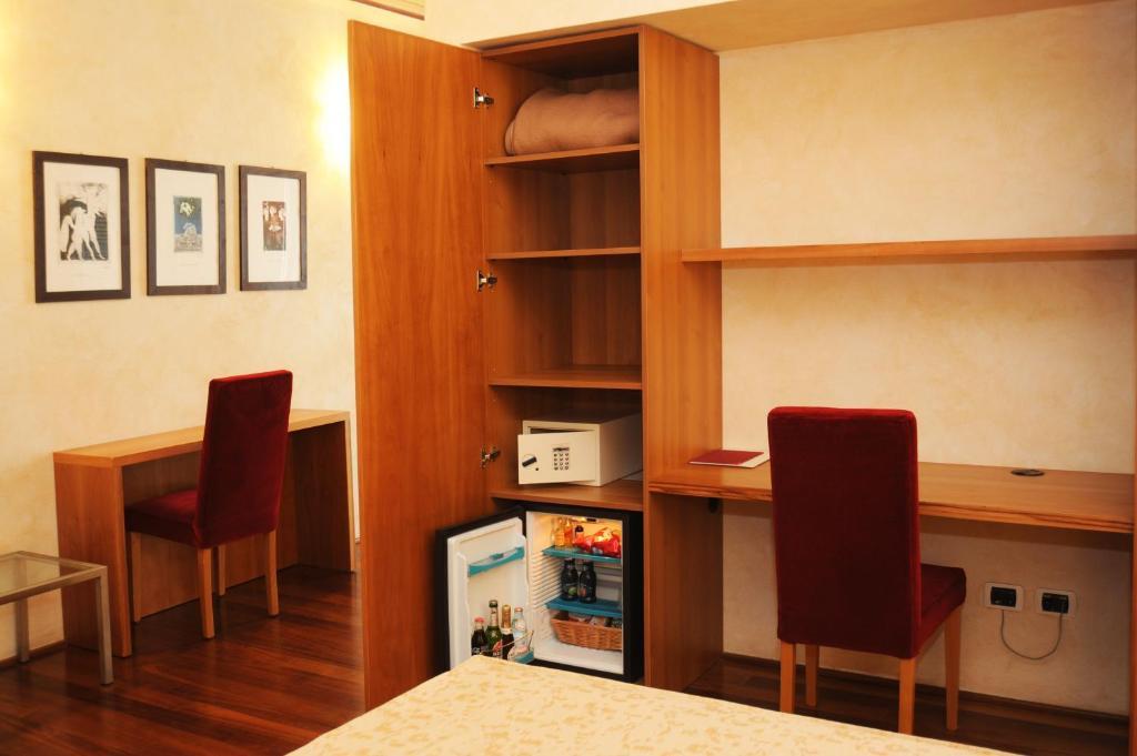 Dimora Del Barone Hotel Romagnano Sesia Bagian luar foto